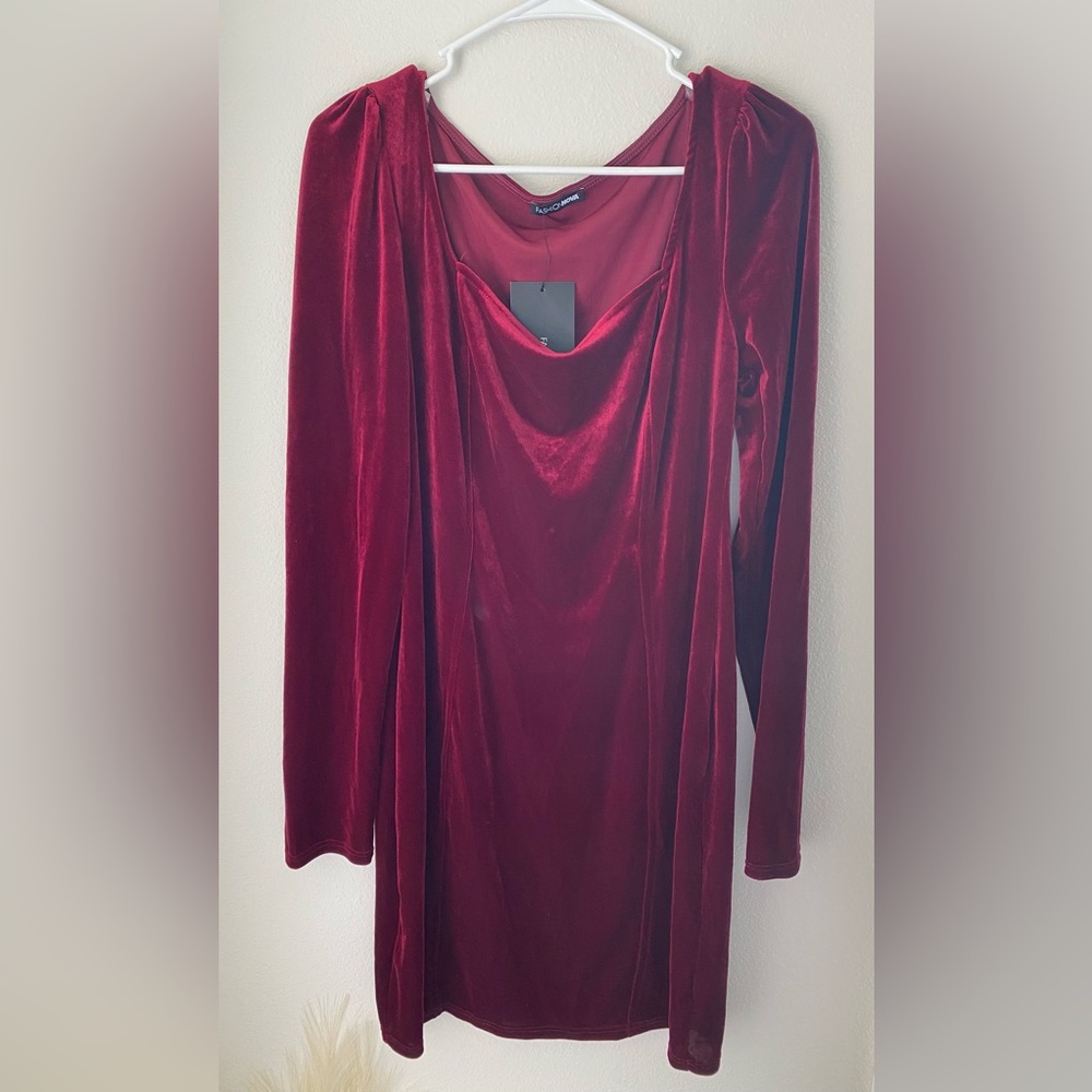 ♥️fashion nova velvet mini dress♥️